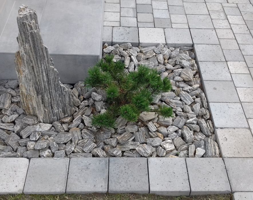Kora kamienna gnejsowa do ogrodu szpilka kamienie ozdobne transport