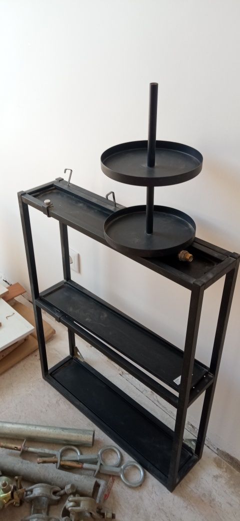 Estrutura Enhet, IKEA. 3 prateleiras com pratos giratórios metal preto