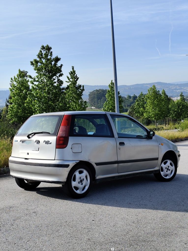 Fiat Punto 6 Speed 1.1