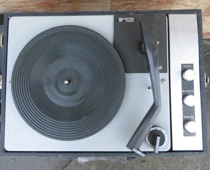 Stary gramofon Fonika