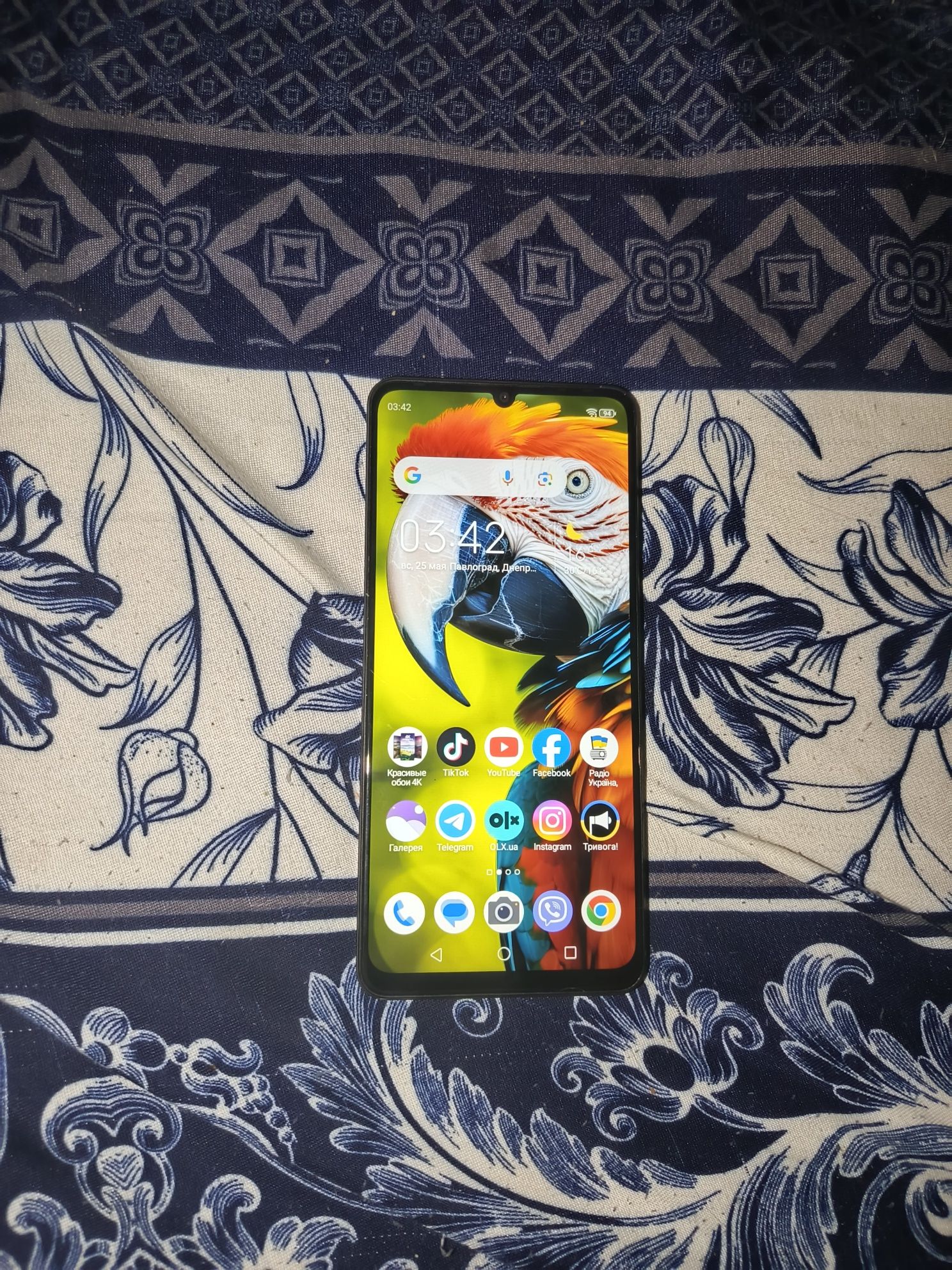 Zte на 12/128 гиг в отличном состоянии