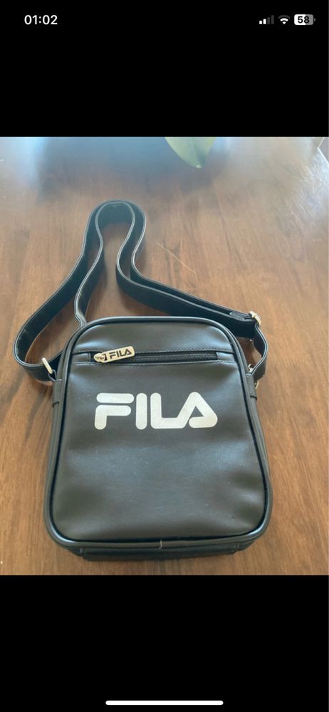 Bolsa em exelente estado da FILA