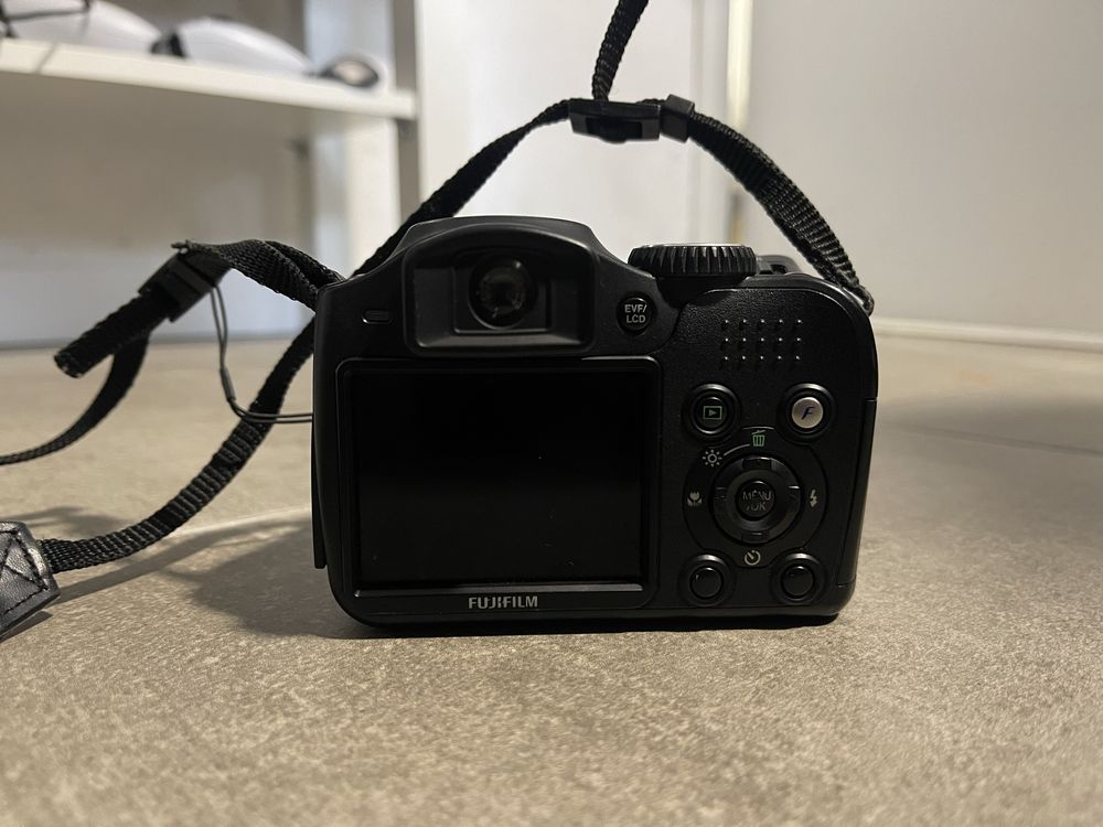 Máquina Fotográfica Fujifilm S5800
