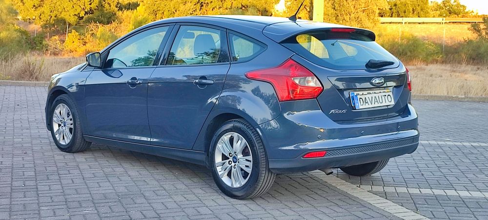 Ford Focus MK3 Trend 1.6 Tdci 148€Mês Garantia Troco