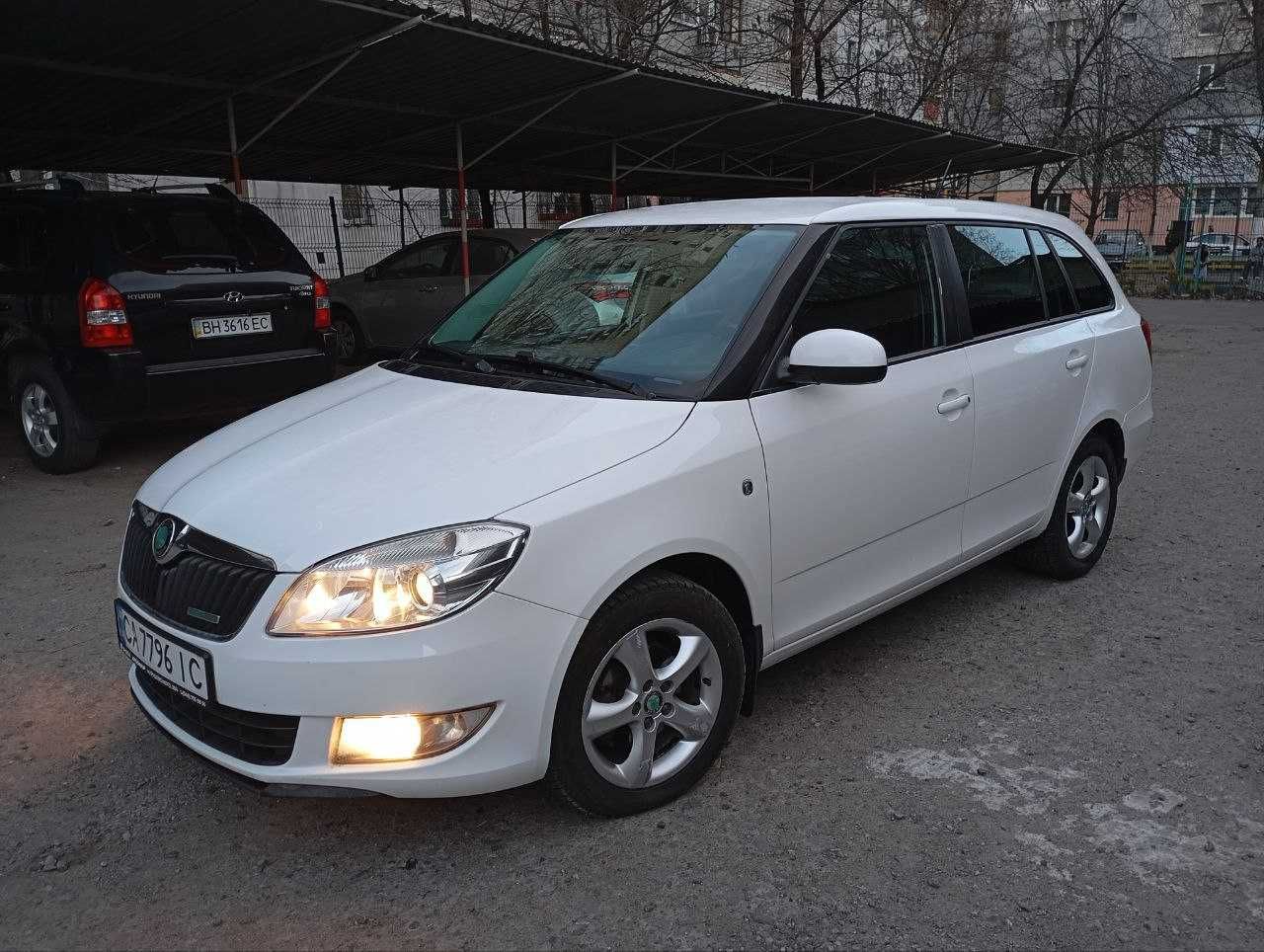 SKODA FABIA 2012 год Дизель Универсал Greenline ТОП комплектация