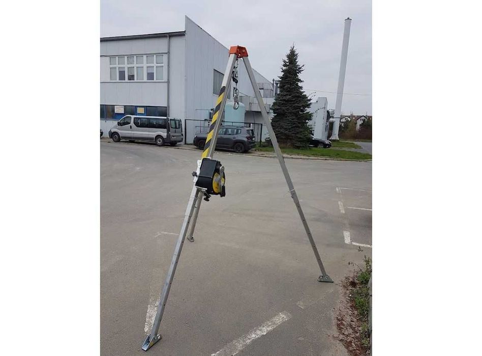 Statyw asekuracyjny/ trójnóg ratowniczy wynajem - Warszawa
