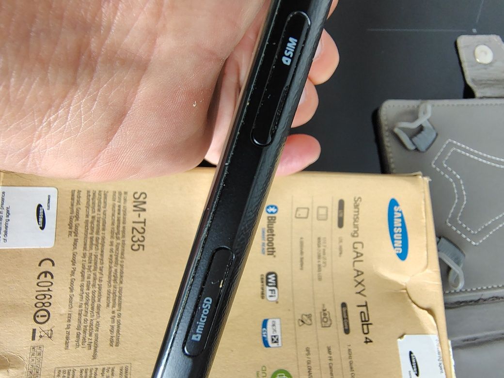 Sprzedam tablet Samsung Galaxy TAB 4