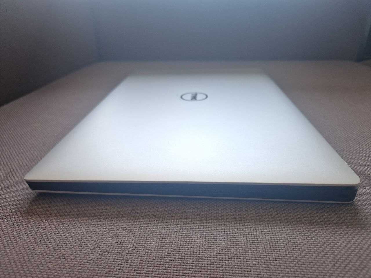 Ноутбук Dell Precision 5520 15,6 (i7/32/512)