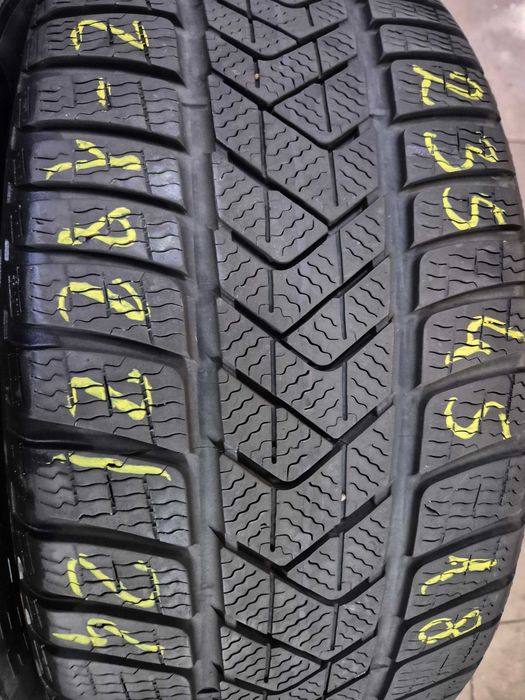 235/45r18 98V (Z1822/24)009 2szt 5,5mm 21r Sottozero 3 PIRELLI ZIMOWE