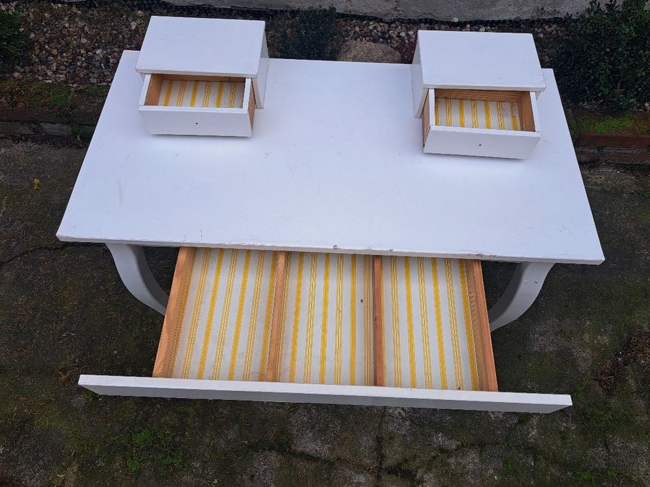 Toaletka biała Vintage