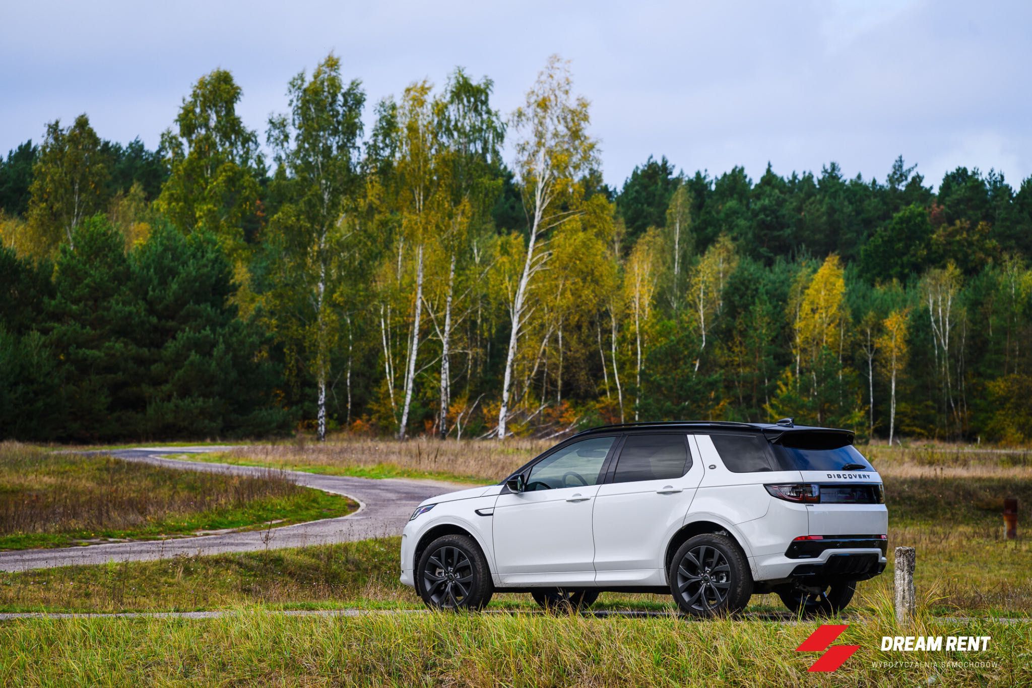 LAND ROVER DISCOVERY SPORT Diesel 4x4 Wynajem Wypożyczalnia Samochodów