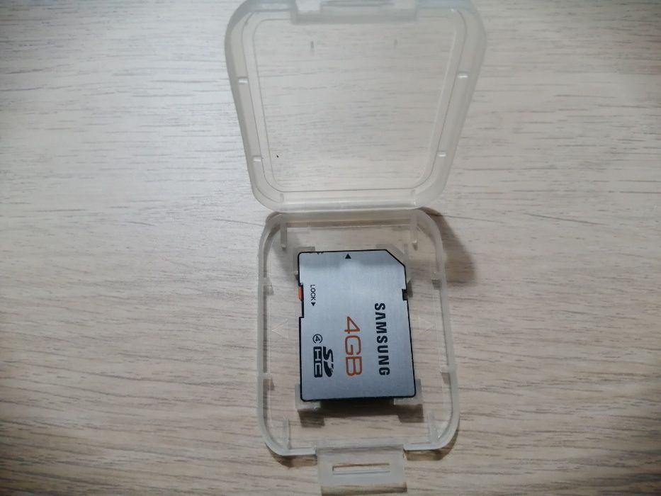 Cartões memória Kingston / Samsung / Elite Pro 4GB