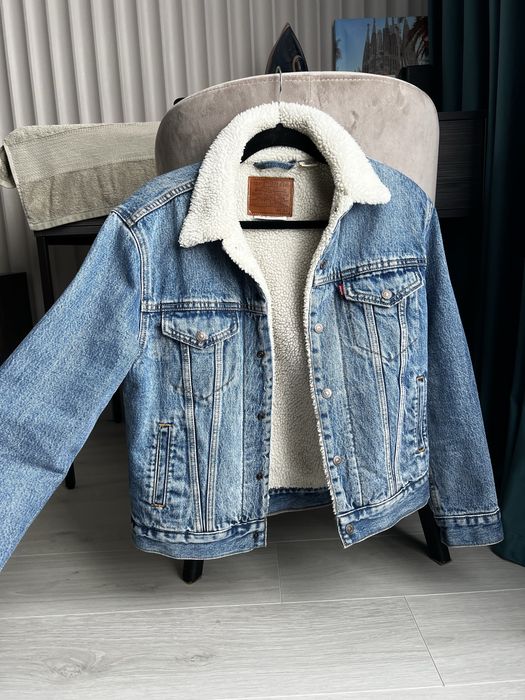Жіноча джинсова куртка Levis Sherpa Trucker Jacket XS