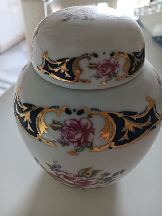 Pote de porcelana vintage