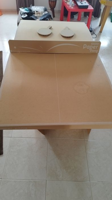 Mesa de Ping Pong em cartão