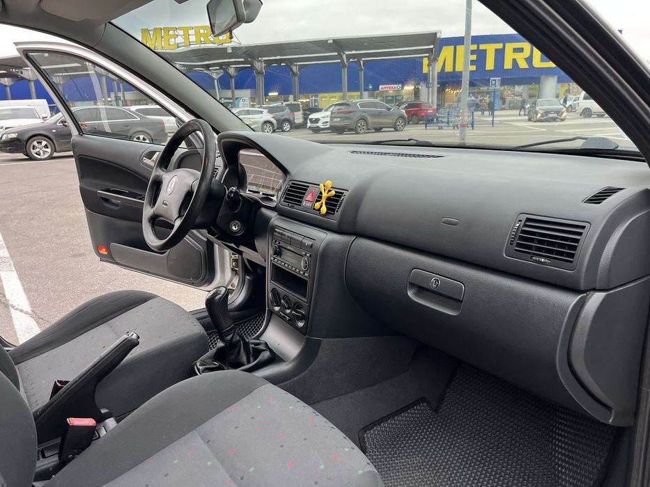 Шкода Октавія Тур 1.6МПІ