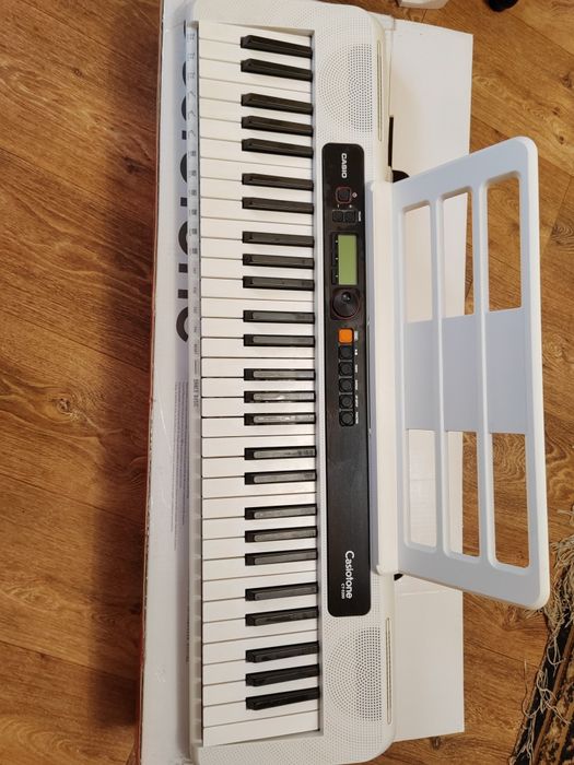 Сінтезатор Casiotone Ct-s200we
