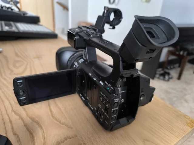 Canon XF100 - Full HD