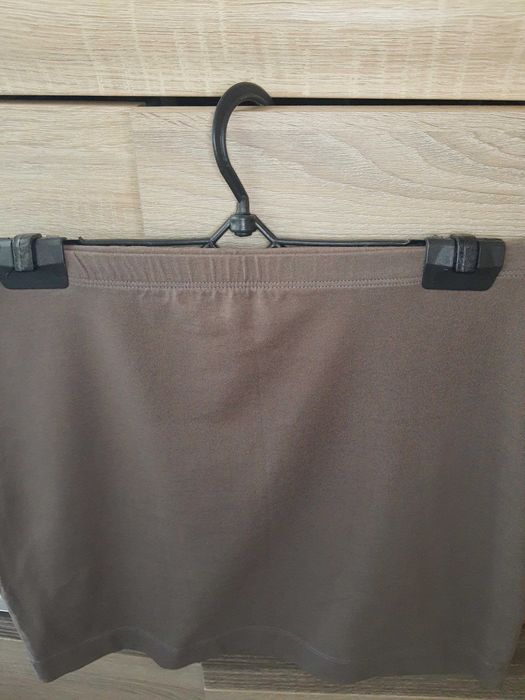 Modna bawełniana ołówkowa spódnica mini Mokka Mouse casual basic