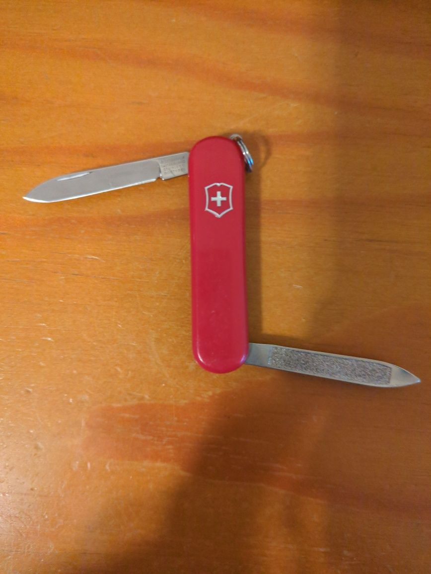 Canivete suíço victorinox escort