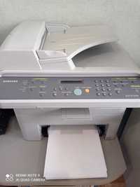 Принтер Samsung SCX-4521F
