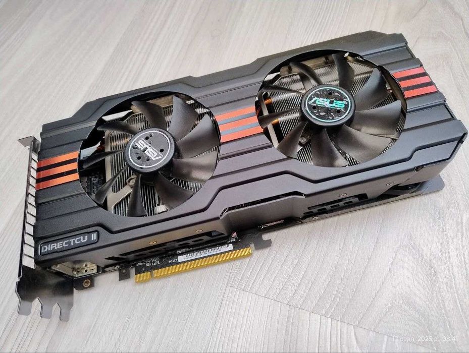 Asus HD7950 DC2 TOP V2 3GB ідеал