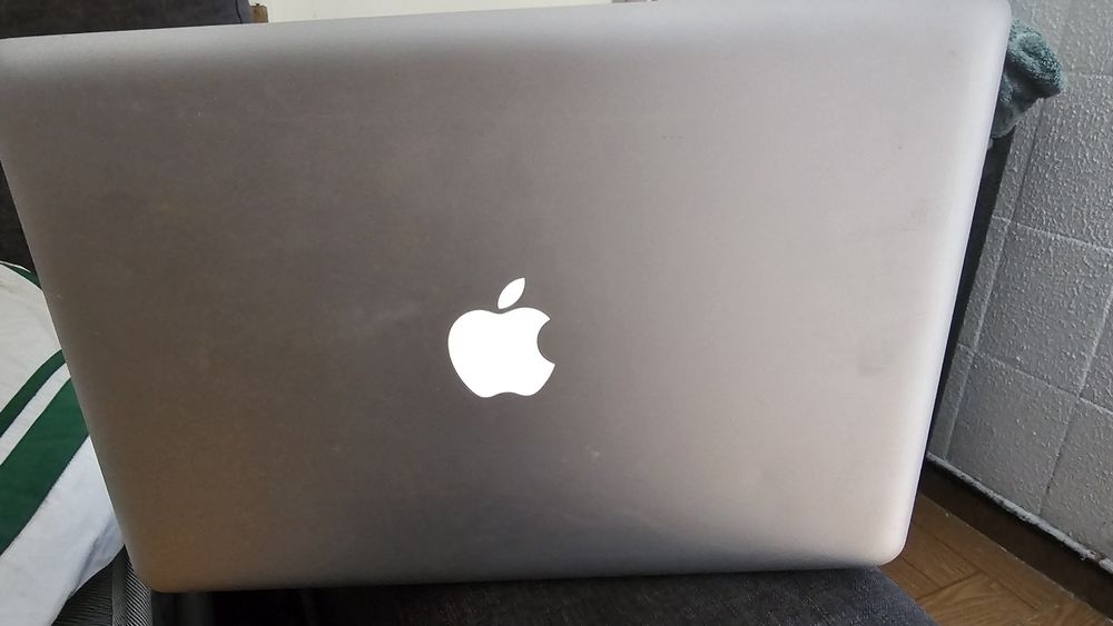 Vendo Macbook Pro 13 polegadas do fim de ano de 2012 e de ecra de reti