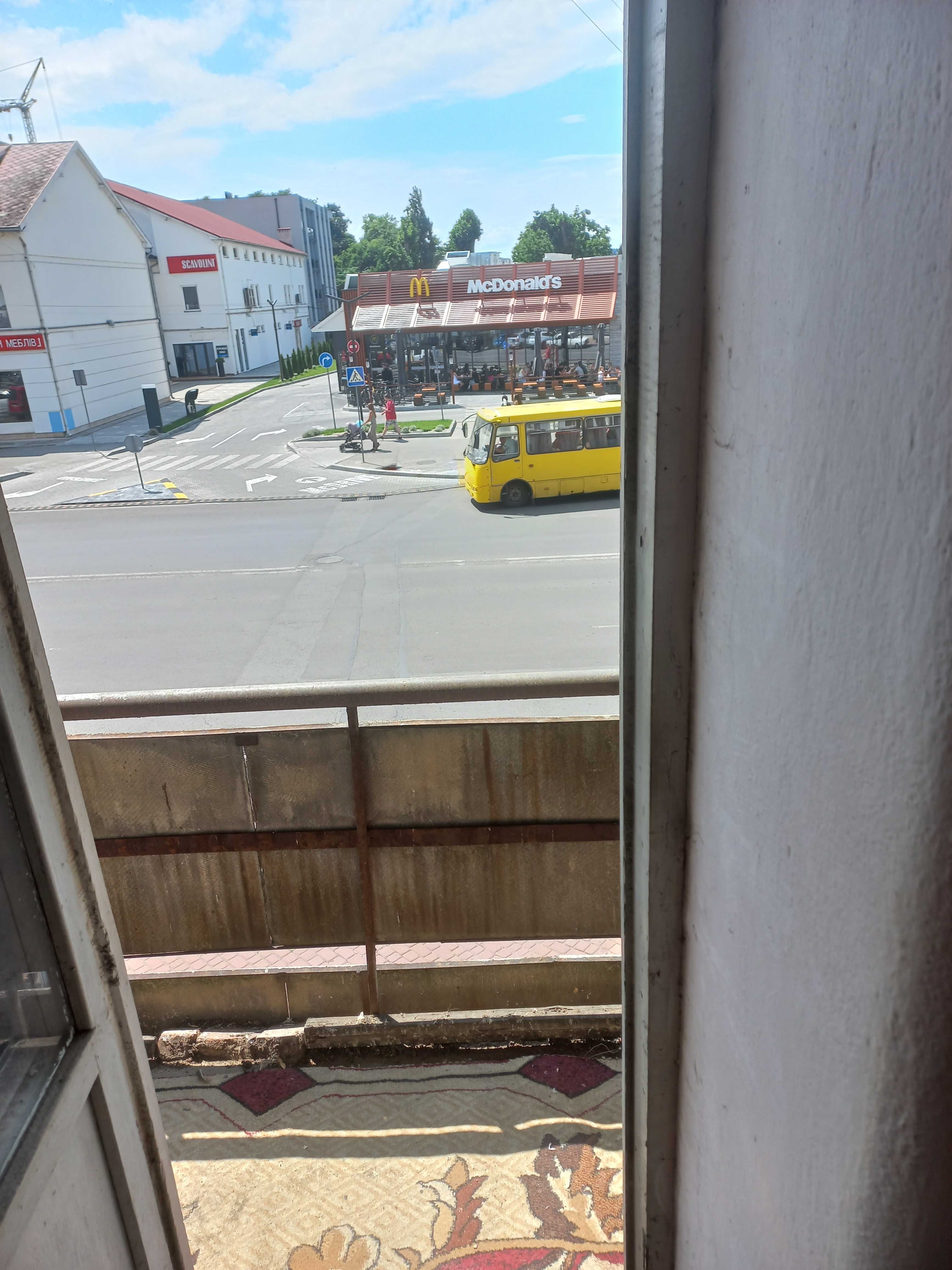 3 кімнатна квартира в центрі Ужгорода Власник
