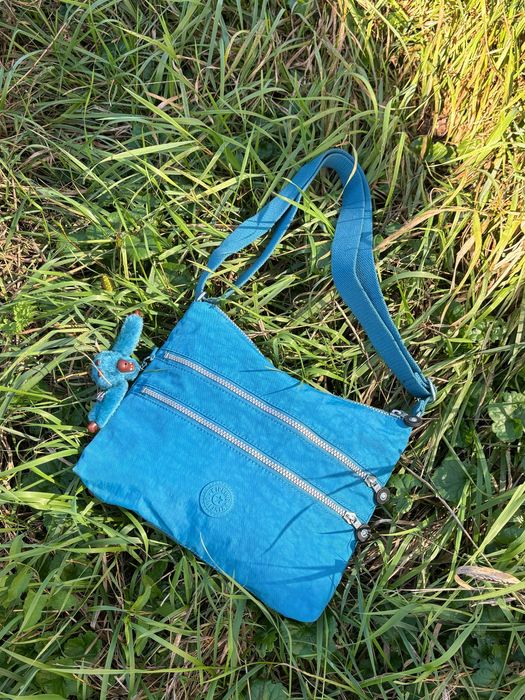 Сумка Kipling із брелком мавпою