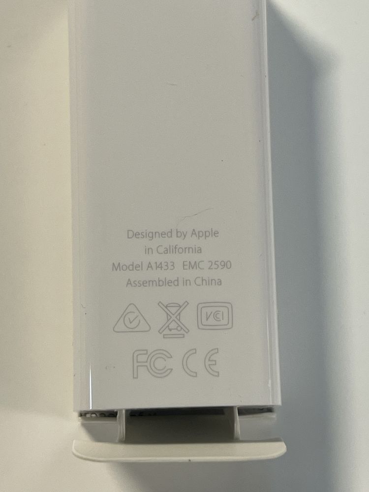Кабель A1433 Thunderbolt to Gigabit Ethernet Adapter MD463LL/A