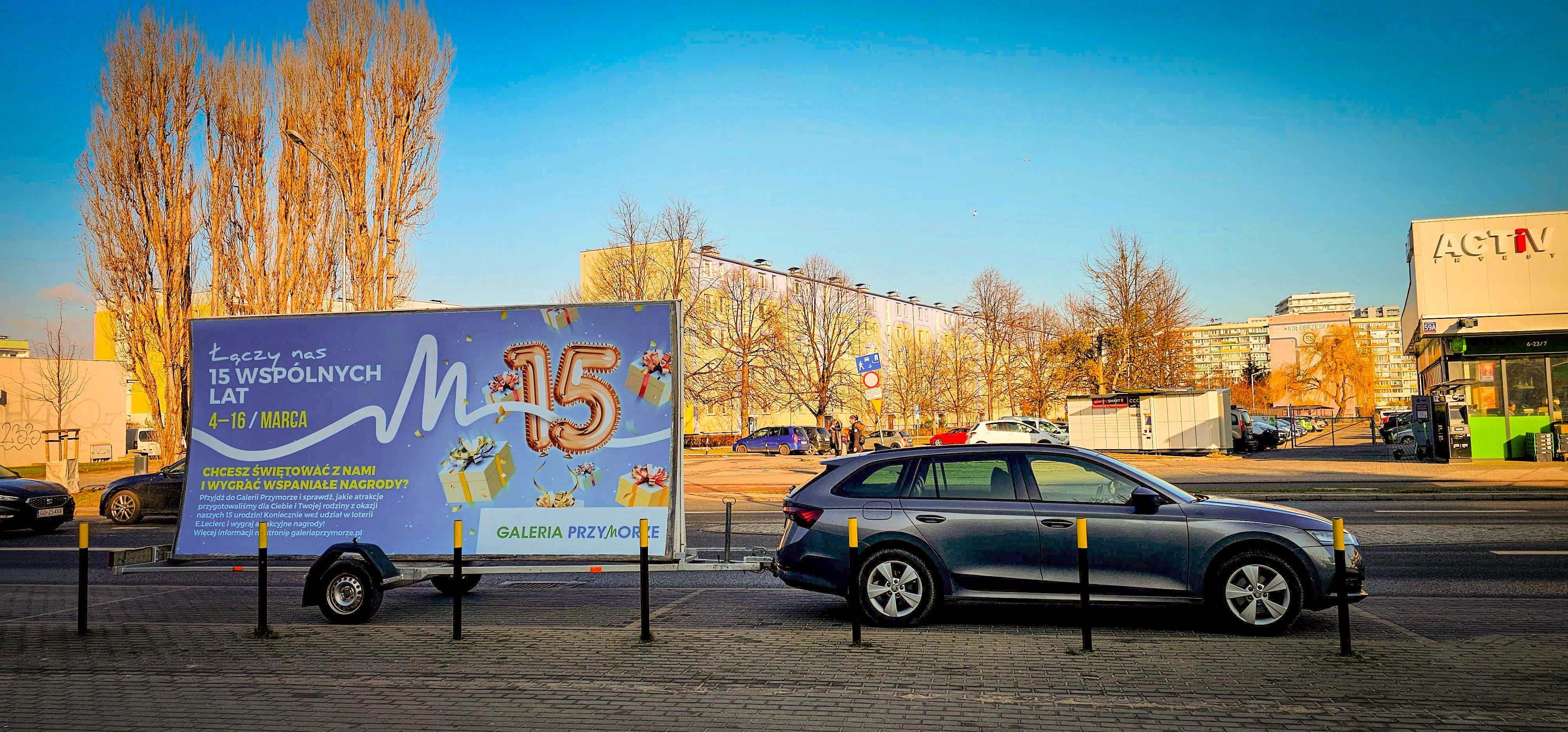 Reklama mobilna i stacjonarna, kampanie reklamowe małe i duże