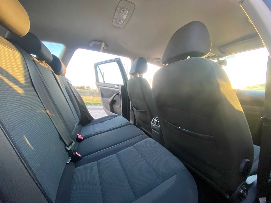 Volkswagen Golf 1.6 TDI (2013) – Edição Bluetooth