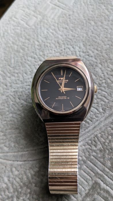 Часи Technos. Швейцарія