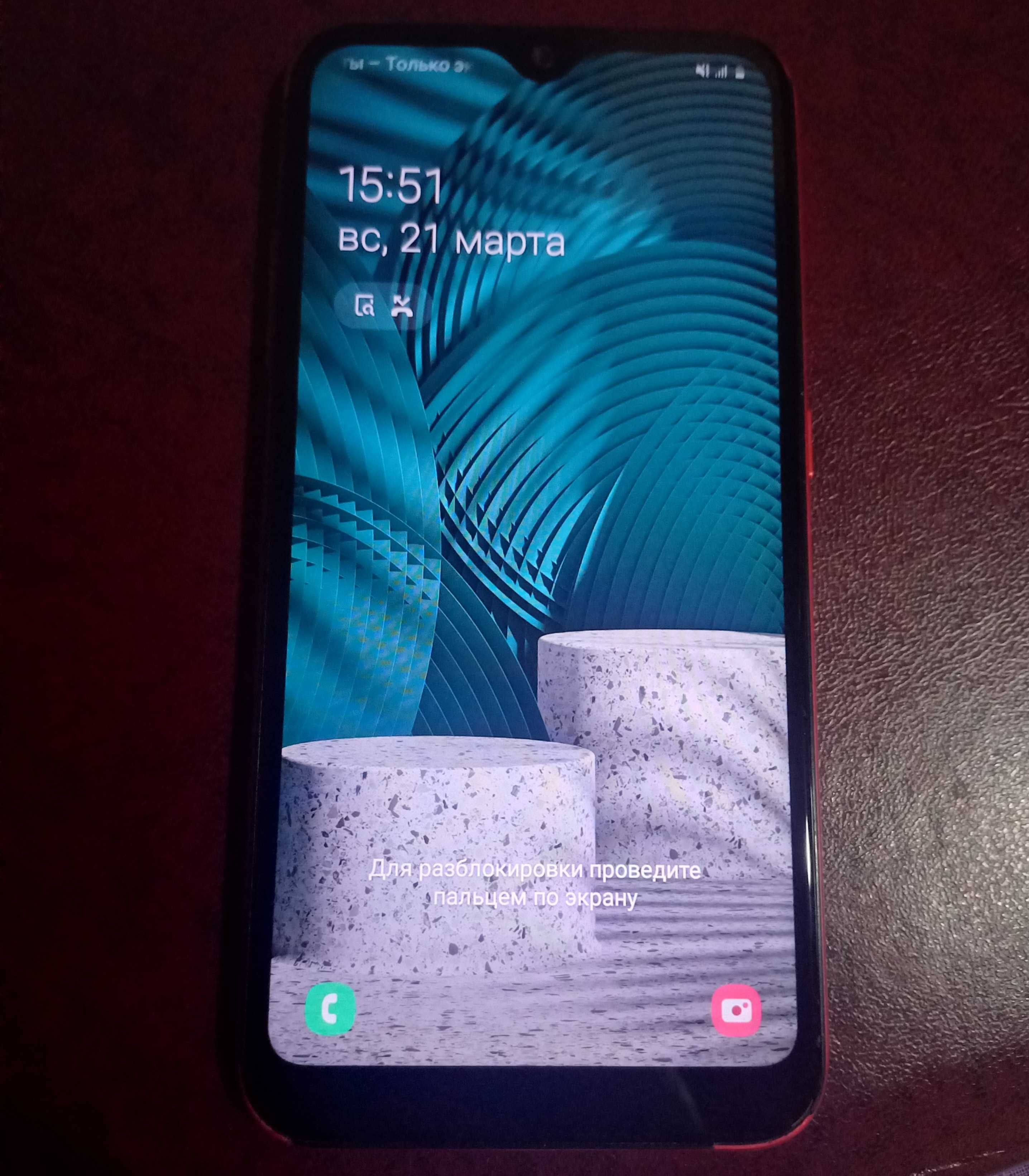 Samsung Galaxy A01 червоний (SM-A015F)