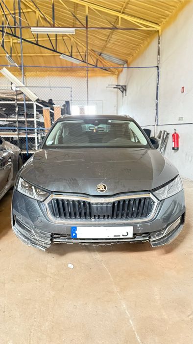 Skoda octavia 1.4 TSI DSG 2022 com iva