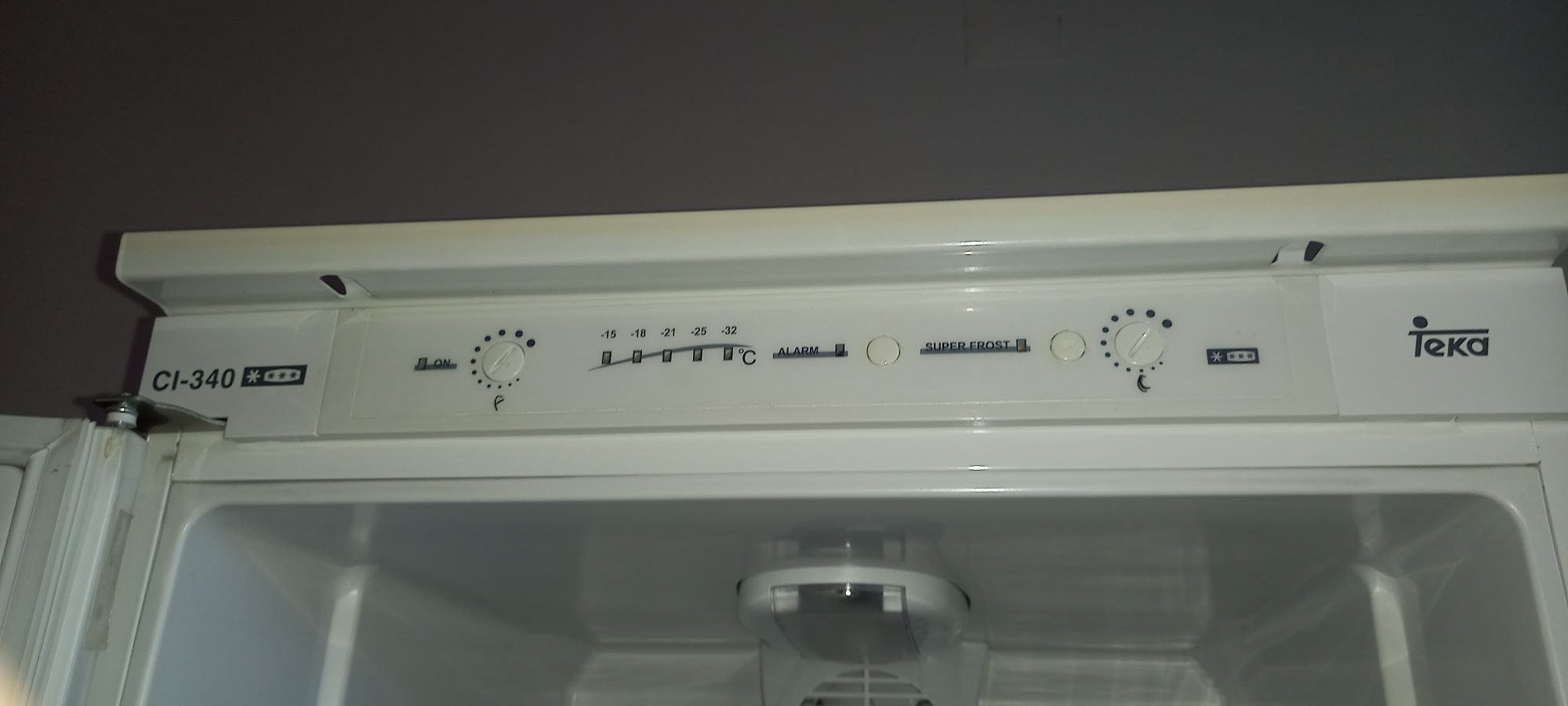 Frigorífico Encastrável Teka CI-340 – 260L – Excelente Estado
