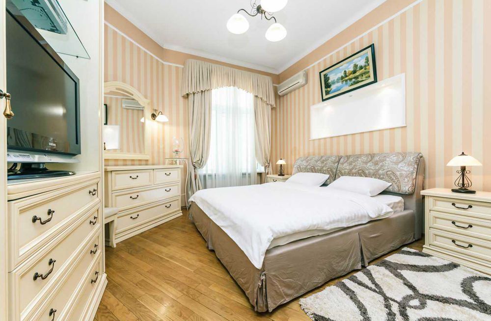 5к Михайлівська 15, Майдан, Крещатик, паркування