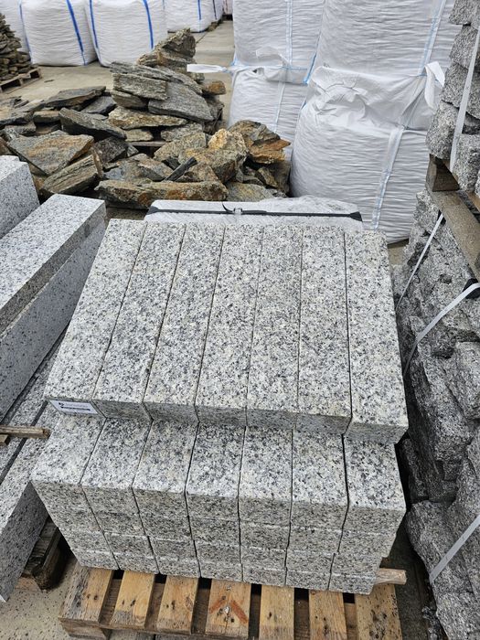 Palisada granitowa cięta płomieniowana 10/10/50