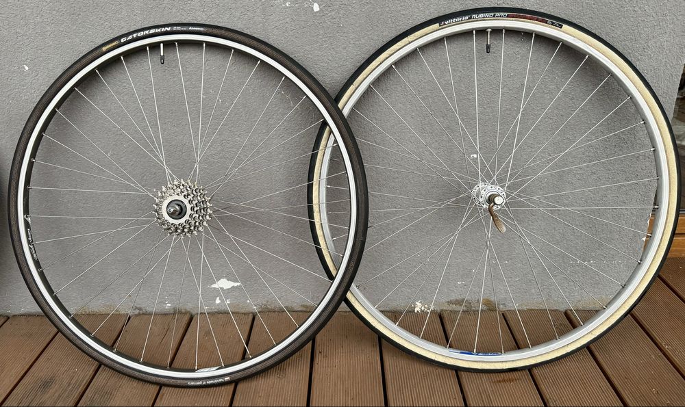 Koło tylne Campagnolo Omega Strada/Shimano 600 + nowa szytka Conti