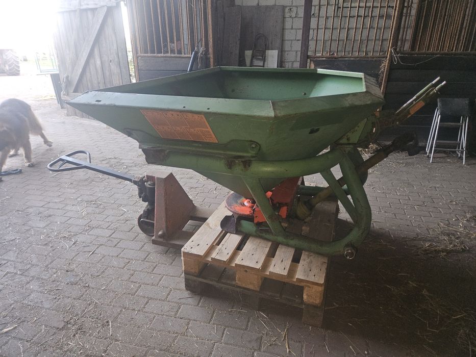 Rozsiewacz Amazone za-f 603 opryskiwacz przetrzasarka lejek