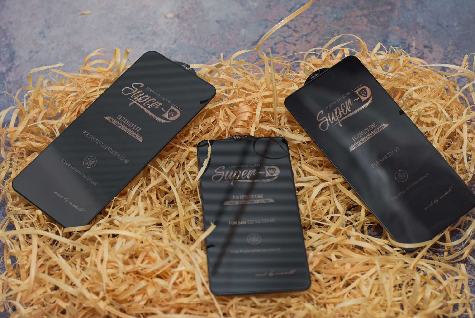 Стекло Mietubl премиум качество Samsung Iphone