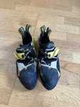 Buty wspinaczkowe La Sportiva Solution 42.5 – po resolu