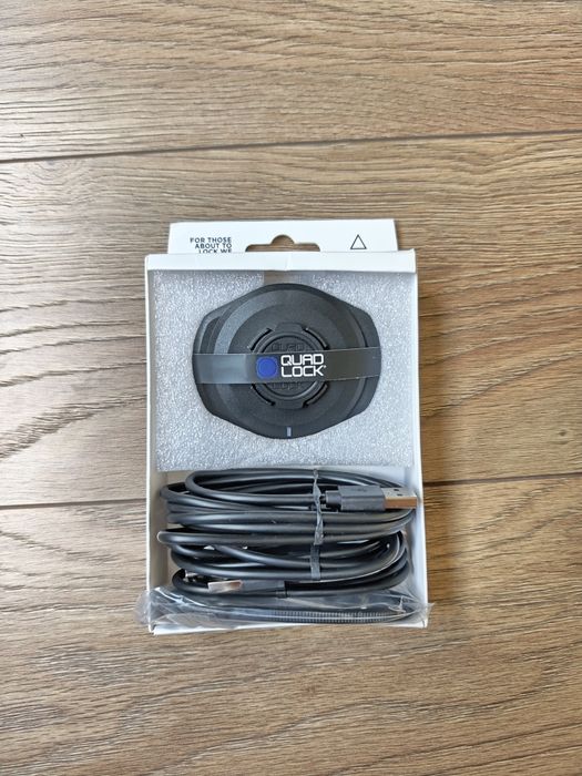 Ładowarka - Weatherproof Wireless Charger Quad Lock - NOWA