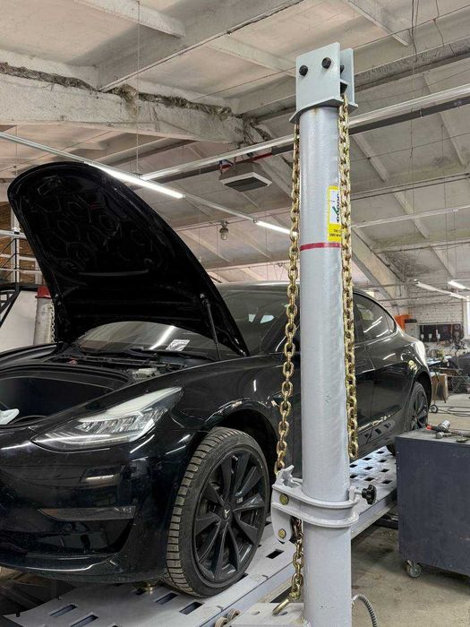 Рихтування автомобілів на стенді