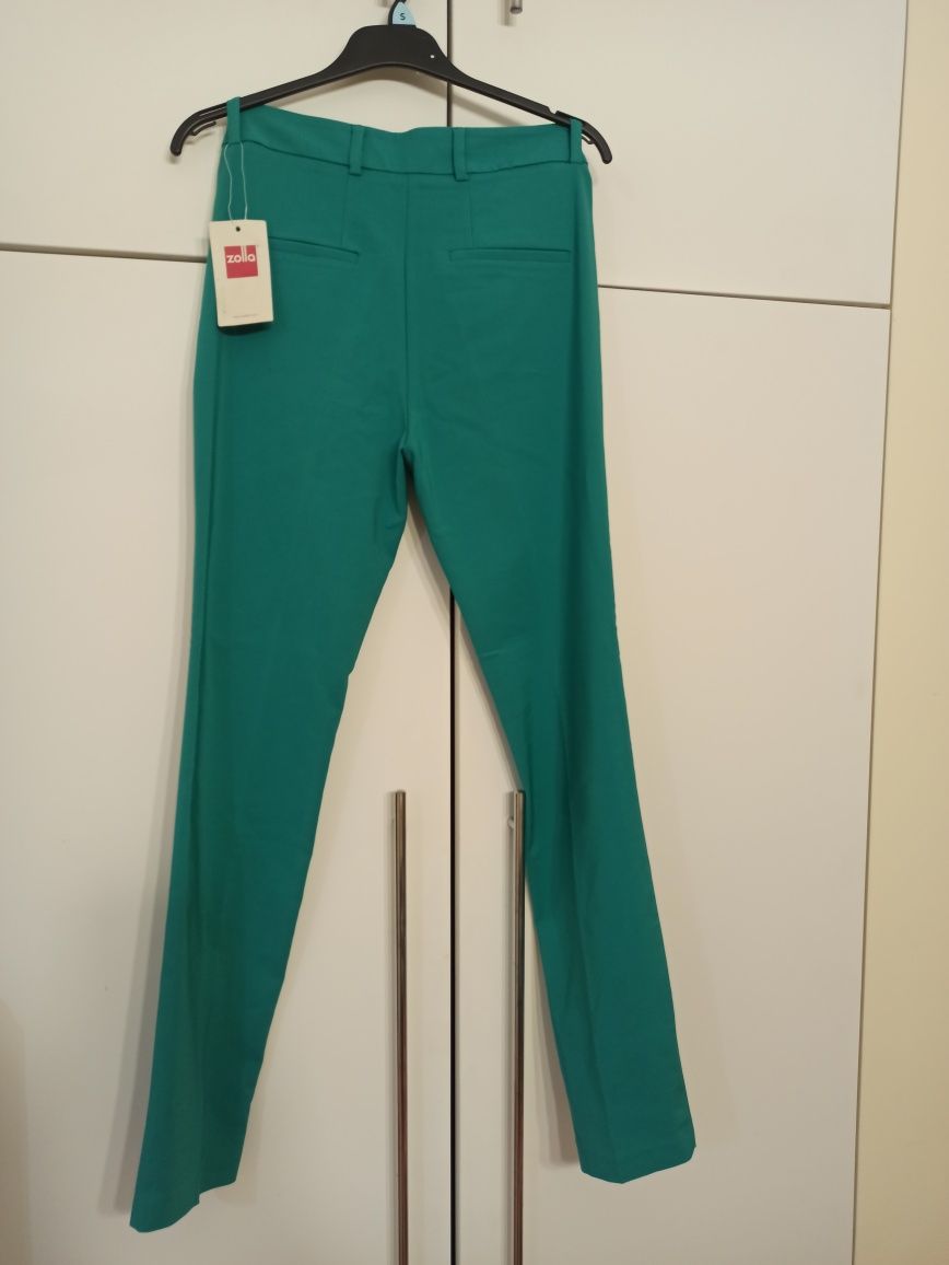 Spodnie zielone nowe