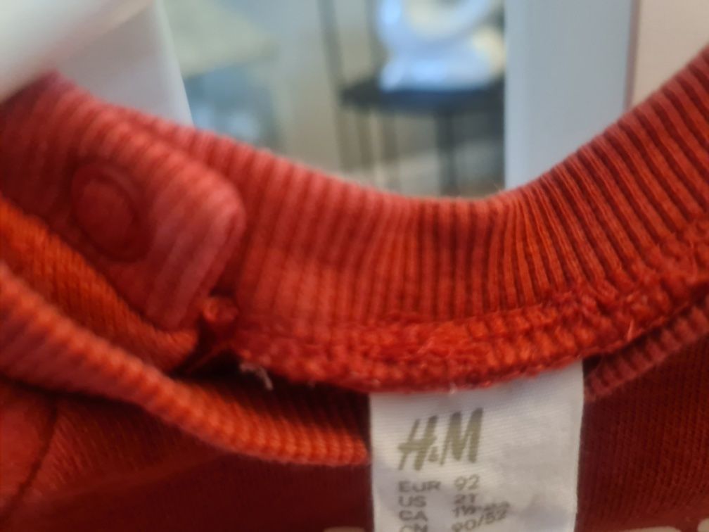 Czerwona Bluza marki H&M
