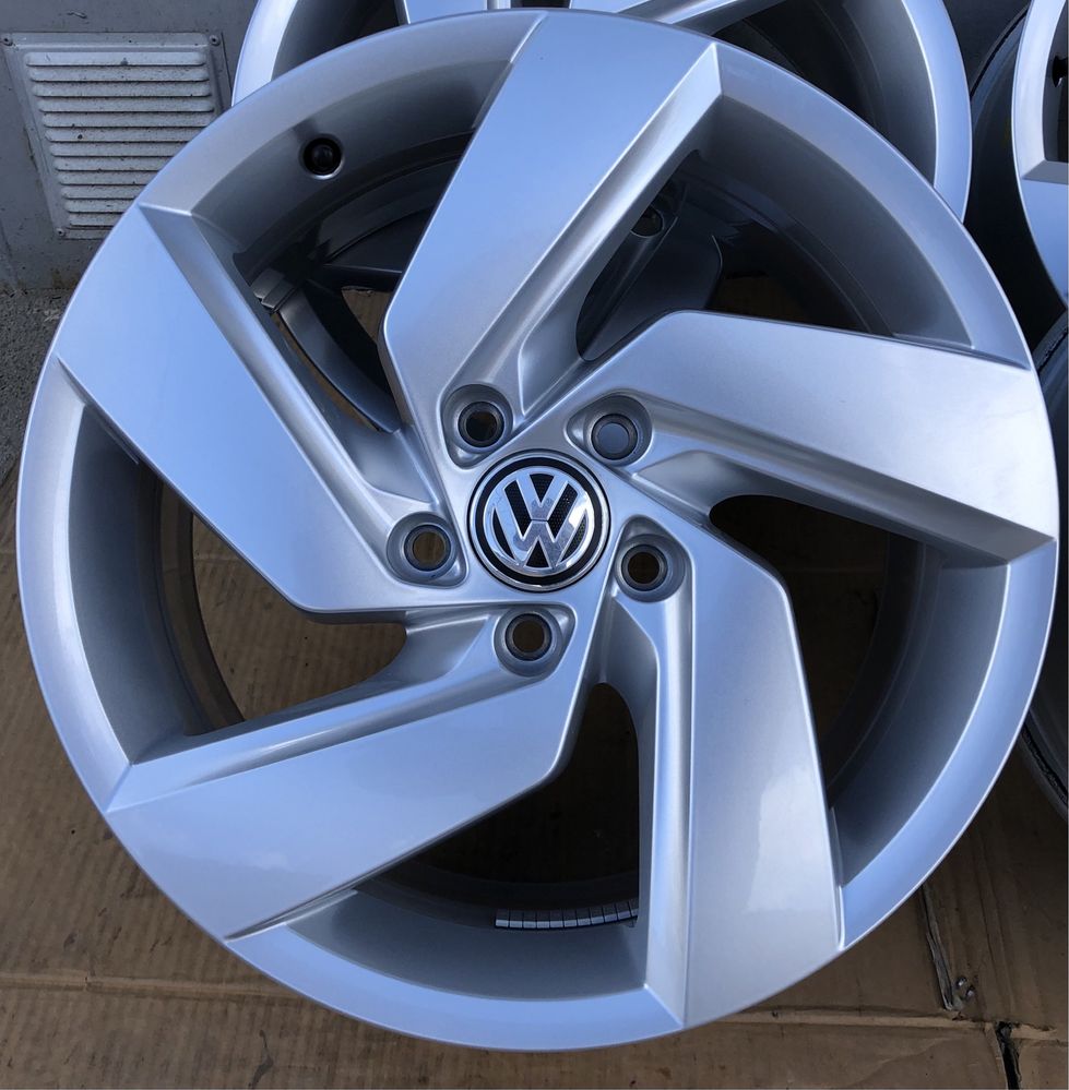 Диски R17 5x112 VW Golf 7 8 Jetta Touran Caddy E-Golf Skoda Octavia