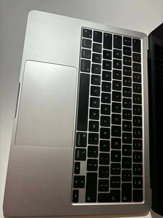 MacBook Air M2 13,6" 8/256 GB –Idealny stan! 100% Kondycji, nieużywany