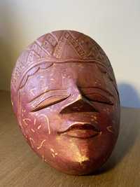 Afrykanska różowa maska