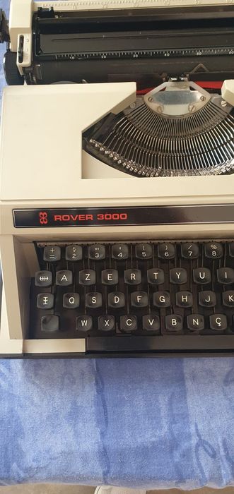Maquina de escrever  roover 3000